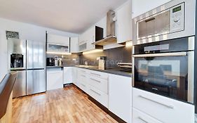Wellness House Ladova Street